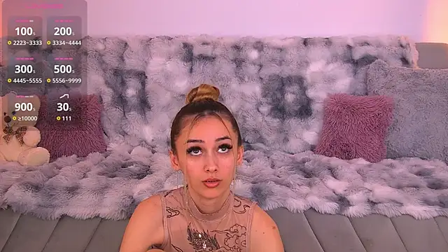 Snapshot of AmyKent_ chatting on June 16, 2026, 3:34 pm AmyKent online show from June 16, 2026, 3:34 pm