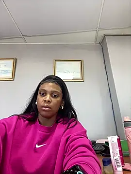 Snapshot of 031bubbles chatting on March 9, 2026, 12:09 pm 031bubbles online show from March 9, 2026, 12:09 pm