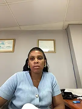 Snapshot of 031bubbles chatting on March 3, 2026, 10:33 am 031bubbles online show from March 3, 2026, 10:33 am