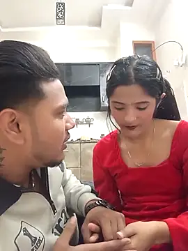 romantic couple1 online show from November 28, 2025, 1:06 am