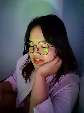 Snapshot of Innogin chatting on October 24, 2025, 6:29 pm Innogin online show from October 24, 2025, 6:29 pm