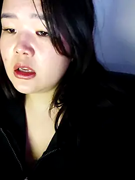 Snapshot of Innogin chatting on December 19, 2025, 5:26 pm Innogin online show from December 19, 2025, 5:26 pm