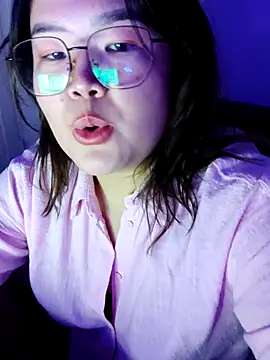 Snapshot of Innogin chatting on October 31, 2025, 6:04 pm Innogin online show from October 31, 2025, 6:04 pm