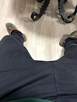 Snapshot of camboys_poyraz chatting on January 13, 2026, 2:21 pm camboys poyraz online show from January 13, 2026, 2:21 pm