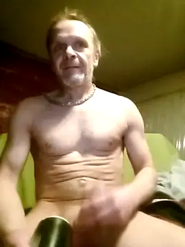 Snapshot of Kuba_Gd chatting on December 4, 2025, 10:20 pm Kuba Gd online show from December 4, 2025, 10:20 pm