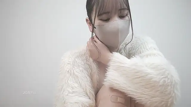 Snapshot of CocoaMilk18 chatting on April 13, 2026, 11:58 am CocoaMilk18 online show from April 13, 2026, 11:58 am