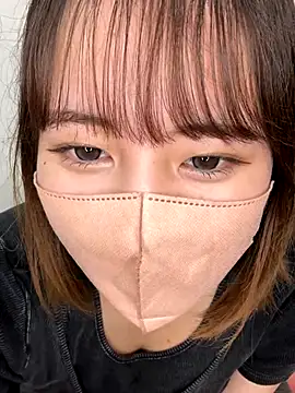 Snapshot of CocoaMilk18 chatting on September 12, 2025, 2:39 pm CocoaMilk18 online show from September 12, 2025, 2:39 pm