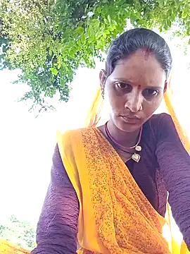 Riya Raj90 online show from September 17, 2025, 9:55 am
