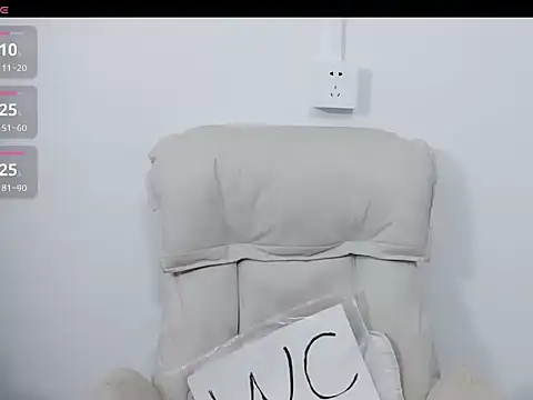 Snapshot of Zhenlihoney10 chatting on September 25, 2025, 2:12 pm Zhenlihoney10 online show from September 25, 2025, 2:12 pm