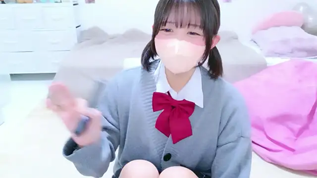 Hinata Sun online show from July 30, 2026, 11:20 am