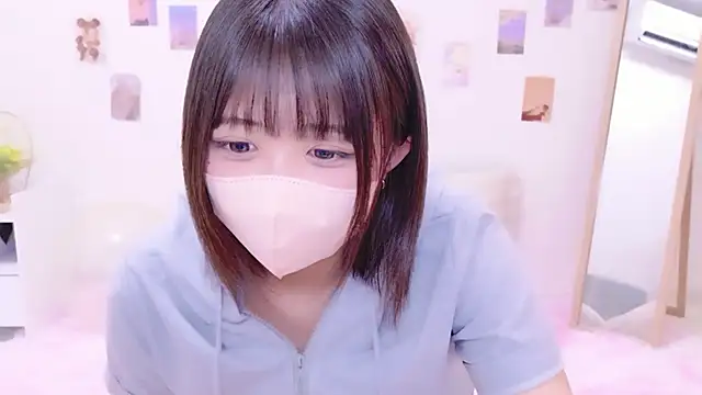 Snapshot of Hinata_Sun chatting on December 2, 2025, 1:13 pm Hinata Sun online show from December 2, 2025, 1:13 pm