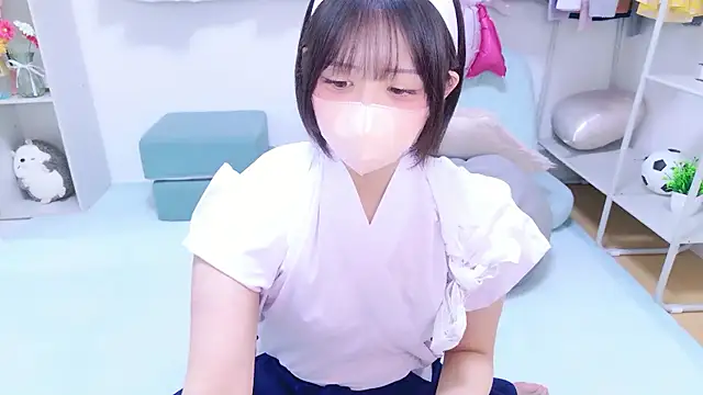 Hinata Sun online show from July 18, 2026, 2:58 pm