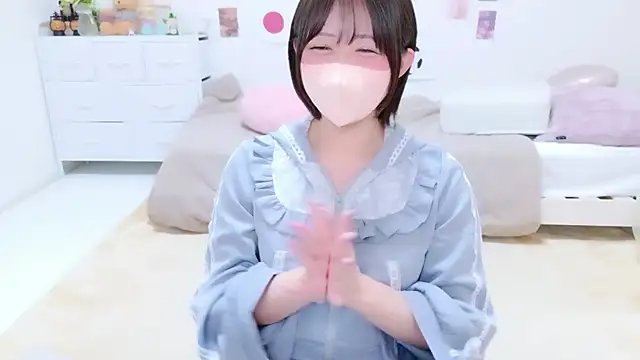 Hinata Sun online show from June 25, 2026, 12:10 pm