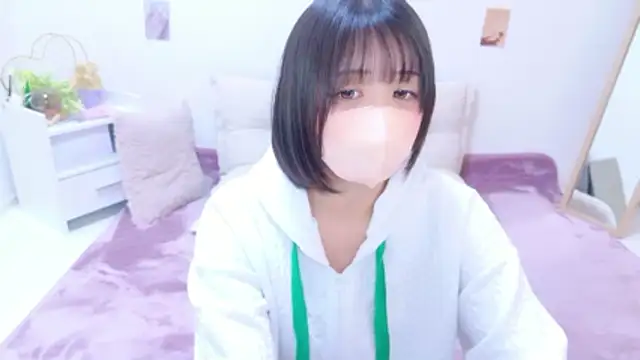 Hinata Sun online show from July 25, 2026, 9:21 pm
