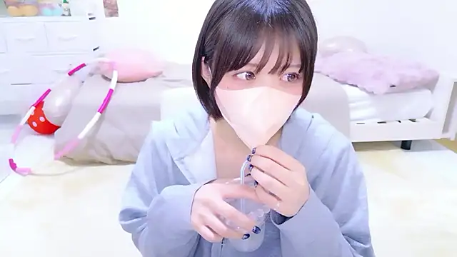 Snapshot of Hinata_Sun chatting on May 14, 2026, 12:29 am Hinata Sun online show from May 14, 2026, 12:29 am