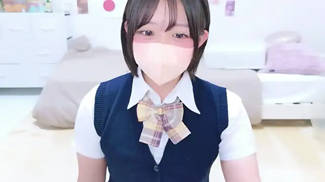 Hinata Sun online show from June 26, 2026, 12:00 pm