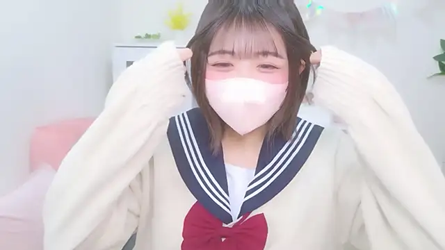 Snapshot of Hinata_Sun chatting on October 25, 2025, 1:45 pm Hinata Sun online show from October 25, 2025, 1:45 pm