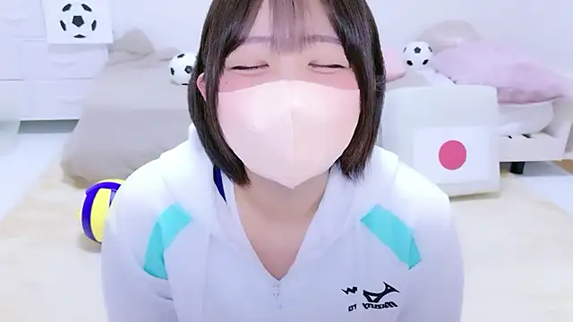 Snapshot of Hinata_Sun chatting on June 15, 2026, 12:05 pm Hinata Sun online show from June 15, 2026, 12:05 pm