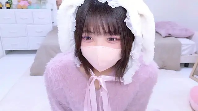 Snapshot of Hinata_Sun chatting on November 27, 2025, 10:05 am Hinata Sun online show from November 27, 2025, 10:05 am