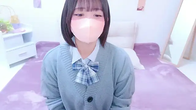 Hinata Sun online show from August 5, 2026, 12:32 pm