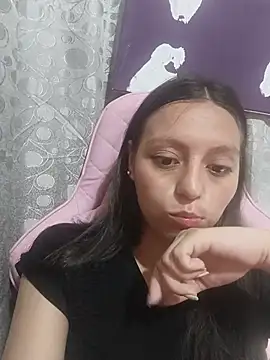 Snapshot of Lahila_ chatting on July 29, 2026, 4:39 pm Lahila online show from July 29, 2026, 4:39 pm