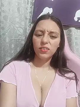 Snapshot of Lahila_ chatting on July 28, 2026, 3:19 pm Lahila online show from July 28, 2026, 3:19 pm