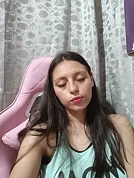 Snapshot of Lahila_ chatting on July 9, 2026, 4:28 pm Lahila online show from July 9, 2026, 4:28 pm