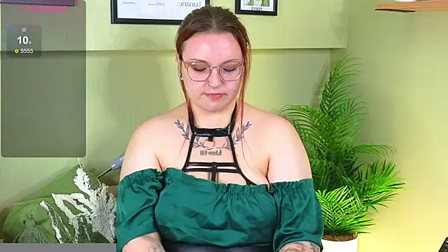 AlisaDream  online show from September 13, 2025, 3:01 pm