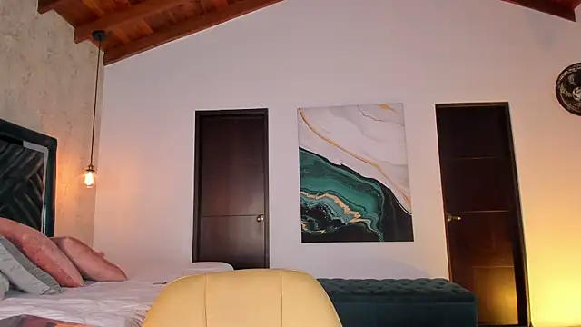 Sofi Moreno online show from October 10, 2025, 12:17 pm