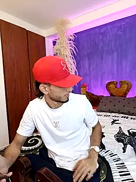 Snapshot of Jacob_di chatting on September 19, 2025, 11:20 pm Jacob di online show from September 19, 2025, 11:20 pm
