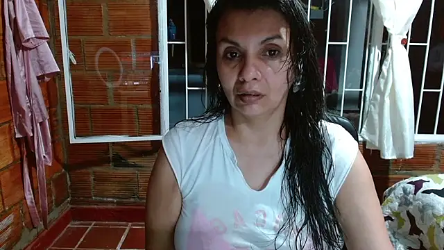 Snapshot of Milf_Fantassyy chatting on September 11, 2025, 11:16 pm Milf Fantassyy online show from September 11, 2025, 11:16 pm