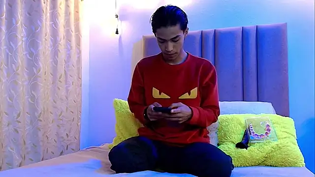 camilo nom online show from October 3, 2025, 3:41 am