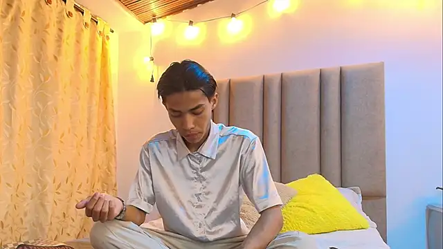 camilo nom online show from October 4, 2025, 4:14 am