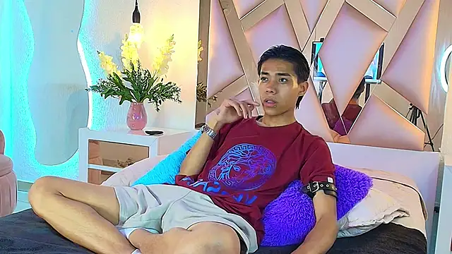 camilo nom online show from September 17, 2025, 4:25 am