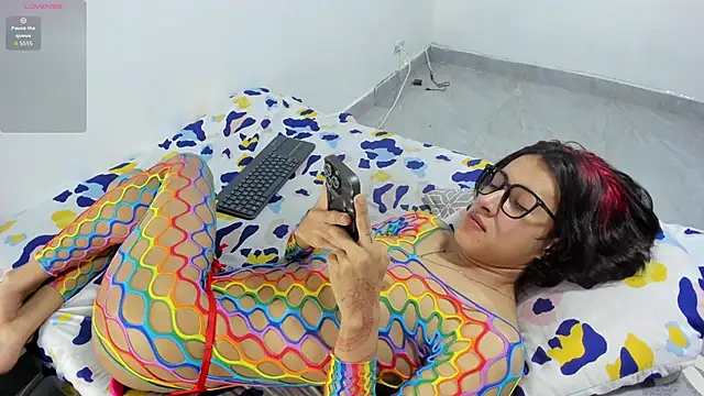 Snapshot of harold_sm chatting on October 7, 2025, 10:11 pm harold sm online show from October 7, 2025, 10:11 pm