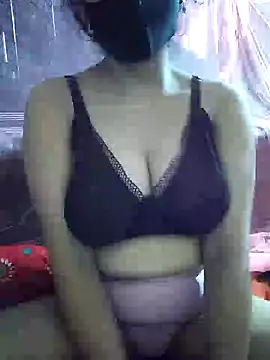 Snapshot of hezabi_queen07 chatting on October 8, 2025, 5:24 pm hezabi queen07 online show from October 8, 2025, 5:24 pm