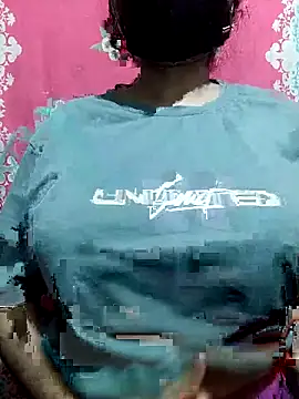 Snapshot of hezabi_queen07 chatting on November 18, 2025, 3:15 pm hezabi queen07 online show from November 18, 2025, 3:15 pm