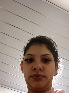 LunaAndOrion online show from October 5, 2025, 12:56 am