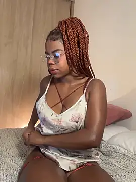 Snapshot of Sweet-Jade chatting on October 10, 2025, 9:21 am Sweet-Jade online show from October 10, 2025, 9:21 am