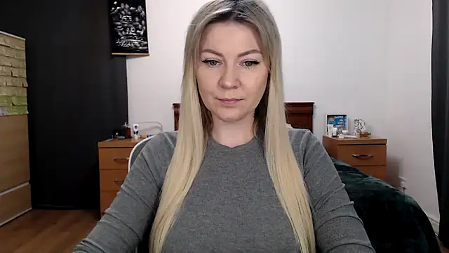 ParadiseAlina online show from January 18, 2026, 4:32 pm