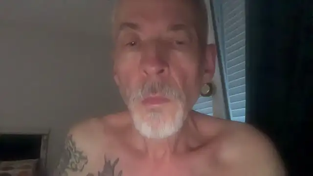 Snapshot of SackBallss chatting on June 21, 2026, 7:52 pm SackBallss online show from June 21, 2026, 7:52 pm