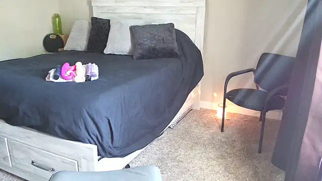 Calimarina online show from November 16, 2025, 6:01 pm