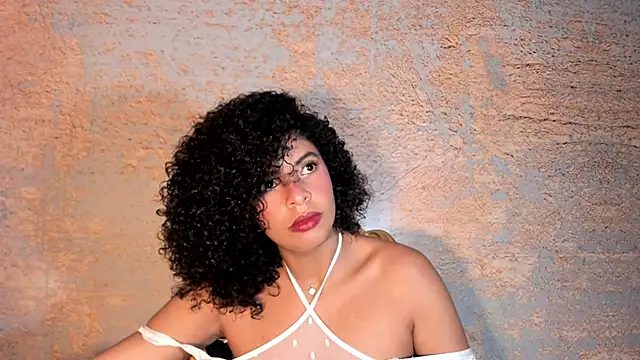 SheyLopez online show from June 23, 2026, 3:15 am