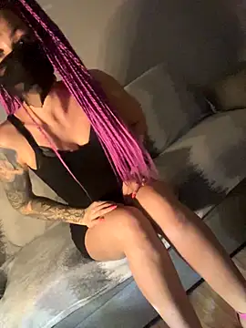 Snapshot of hottcouple00 chatting on September 27, 2025, 1:01 am hottcouple00 online show from September 27, 2025, 1:01 am