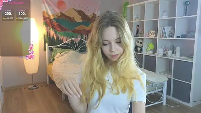 Snapshot of Wendy_Cutie chatting on September 15, 2025, 4:29 pm Wendy Cutie online show from September 15, 2025, 4:29 pm