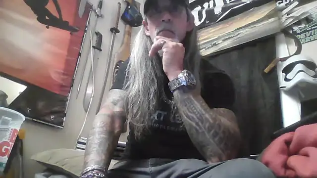 Snapshot of crassanova chatting on February 20, 2026, 12:51 pm crassanova online show from February 20, 2026, 12:51 pm