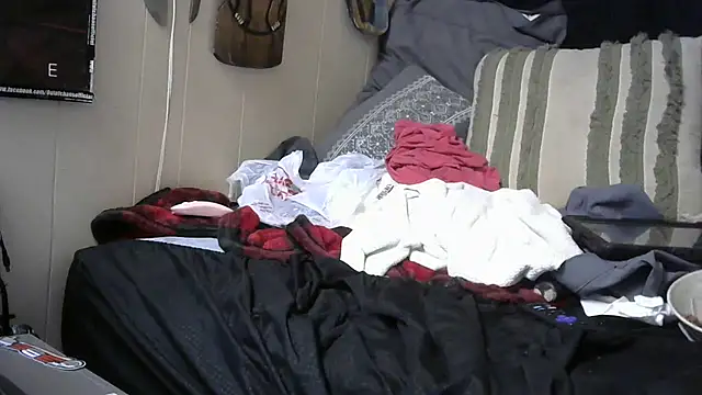 Snapshot of crassanova chatting on March 13, 2026, 12:15 am crassanova online show from March 13, 2026, 12:15 am