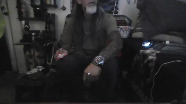 Snapshot of crassanova chatting on March 29, 2026, 9:38 pm crassanova online show from March 29, 2026, 9:38 pm