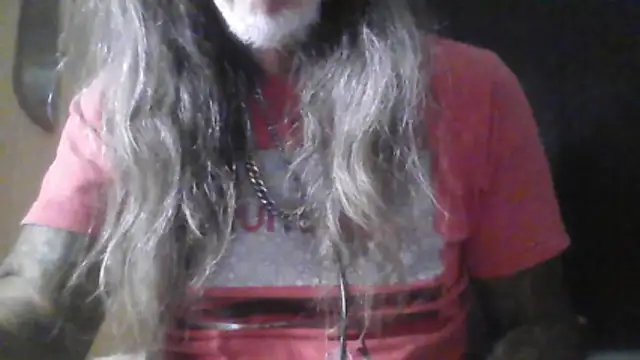 Snapshot of crassanova chatting on October 29, 2025, 1:37 am crassanova online show from October 29, 2025, 1:37 am