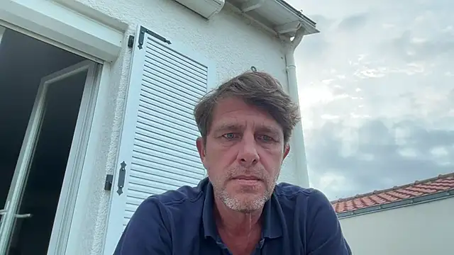 Snapshot of WilferdX chatting on August 6, 2026, 5:02 am WilferdX online show from August 6, 2026, 5:02 am